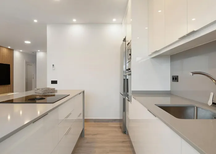 Avenida Maritima * קנדלריה